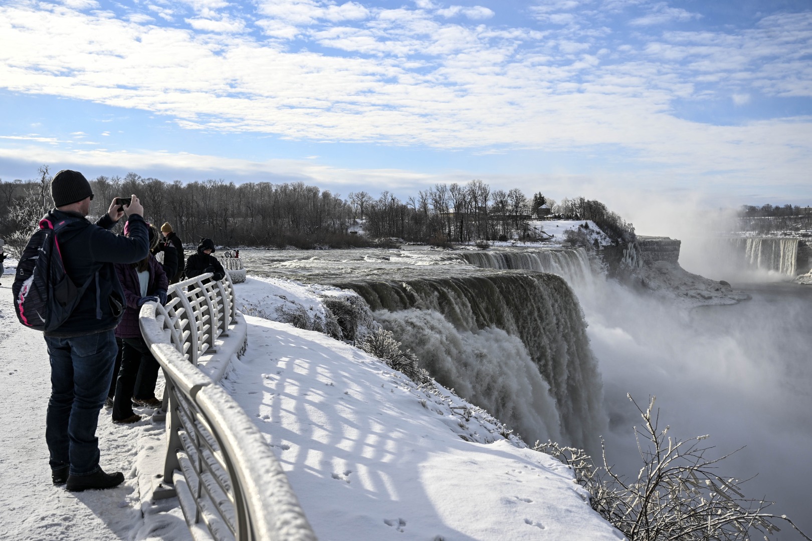 Gören şok oldu. Niagara şelaleleri dondu 42