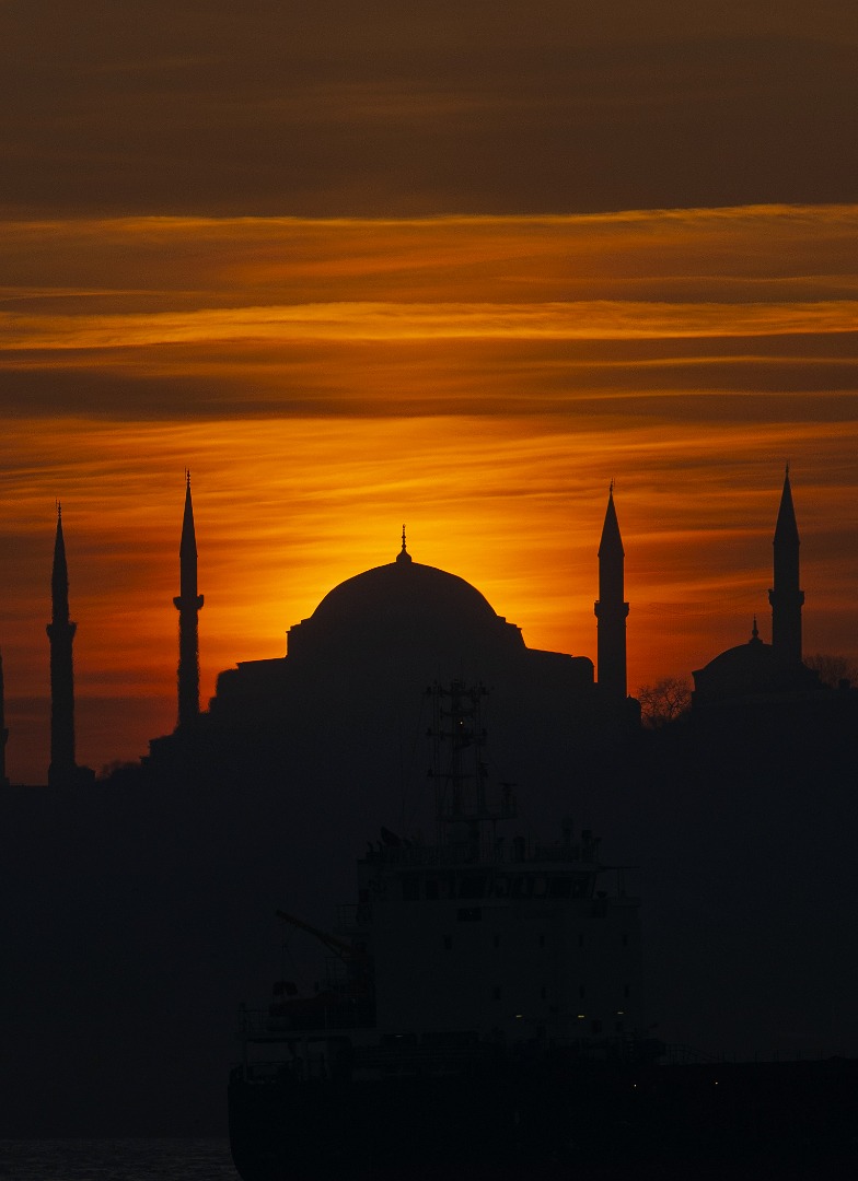 İstanbul'da günbatımı. Manzaraya bakan gözlerini alamıyor 11