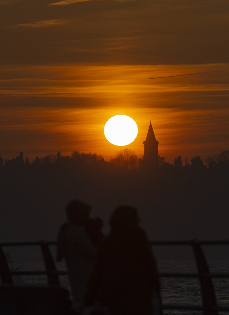 İstanbul'da günbatımı. Manzaraya bakan gözlerini alamıyor 9