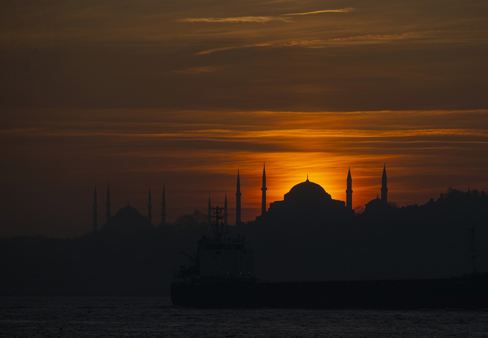 İstanbul'da günbatımı. Manzaraya bakan gözlerini alamıyor 6
