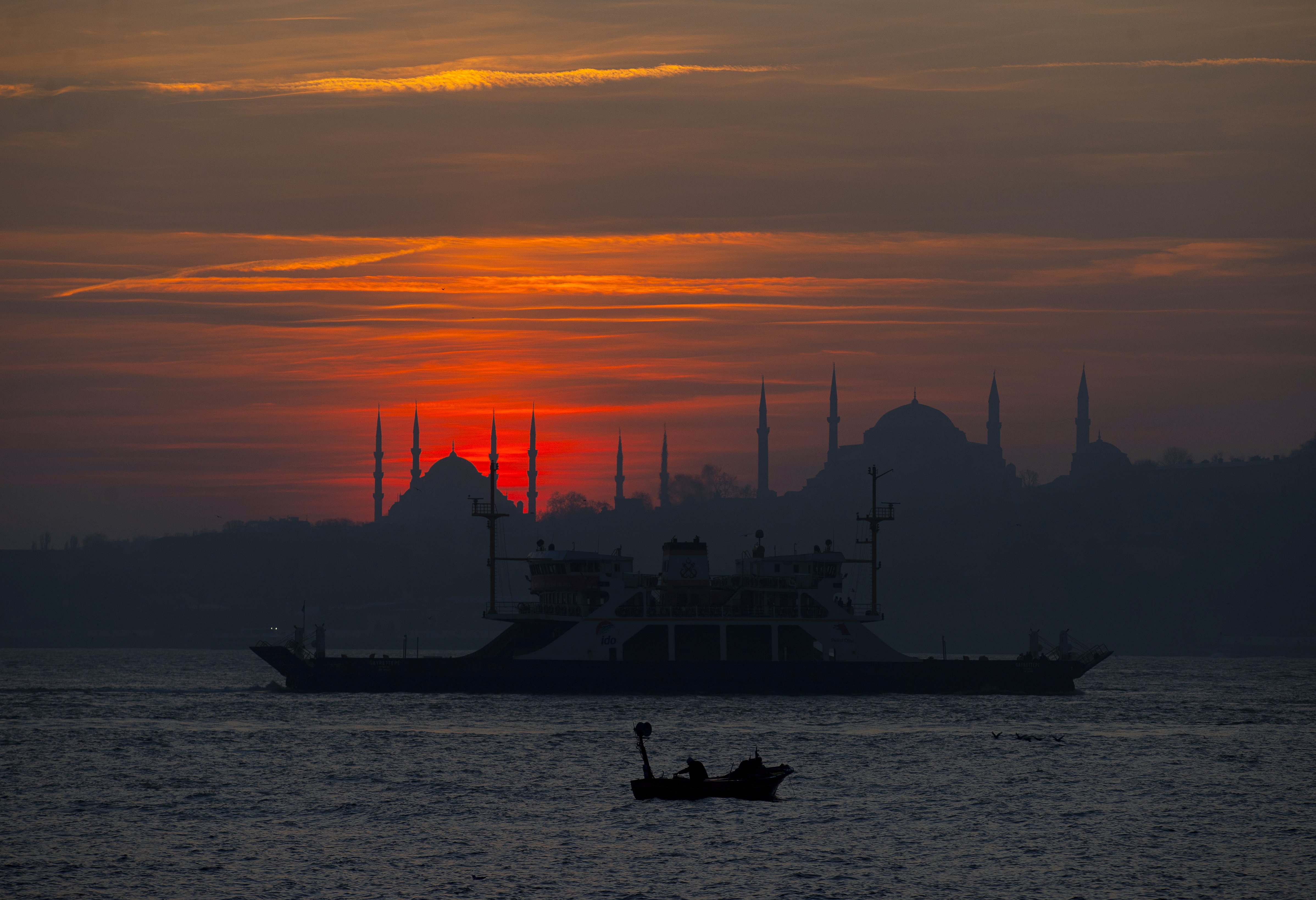 İstanbul'da günbatımı. Manzaraya bakan gözlerini alamıyor 4