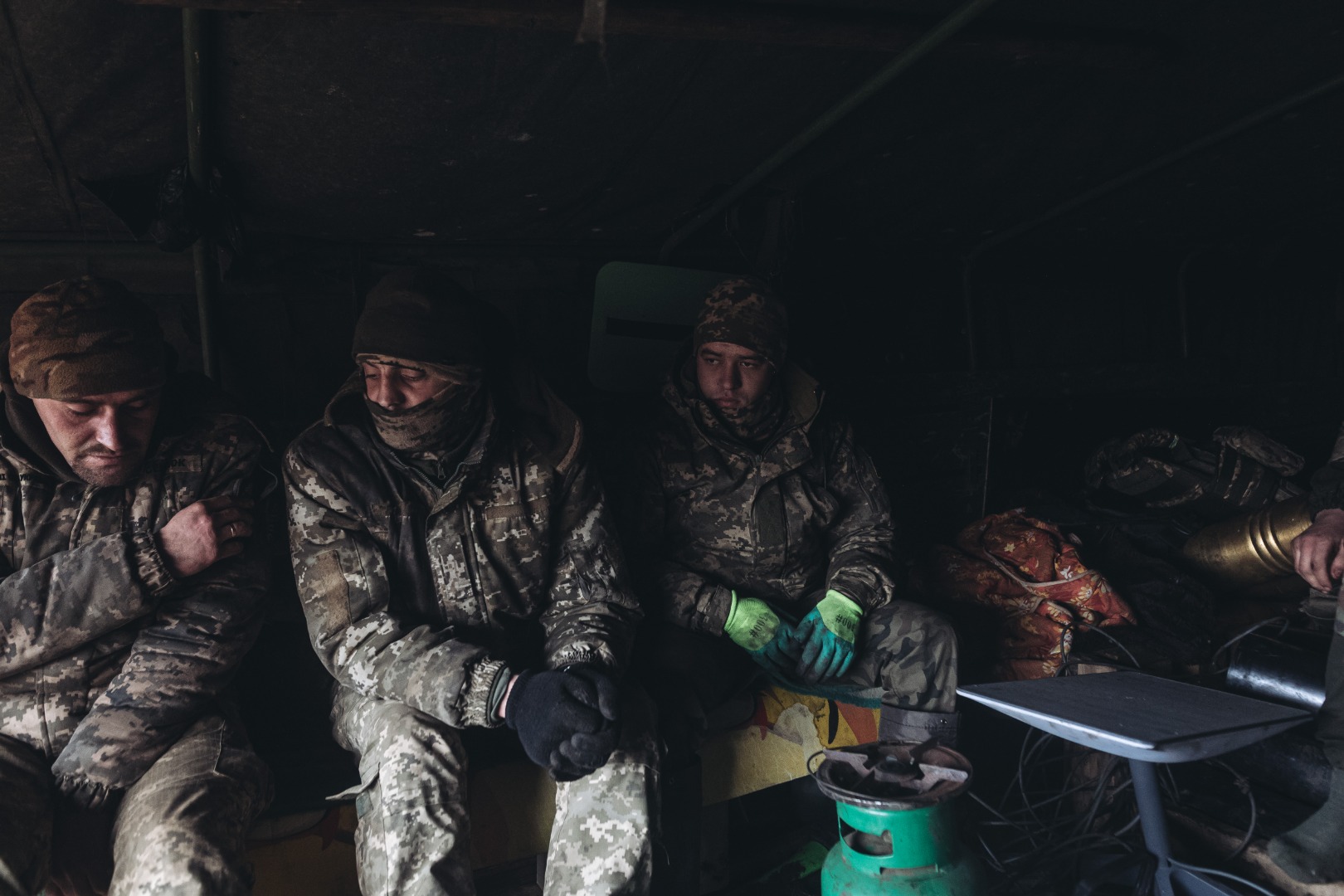 Ukrayna ordusunun Donbas bölgesinde askeri hareketliliği sürüyor 17