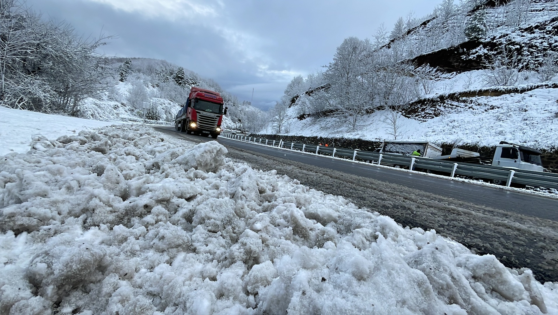 Zonguldak'ta kar ve sis ulaşımı olumsuz etkiliyor 7