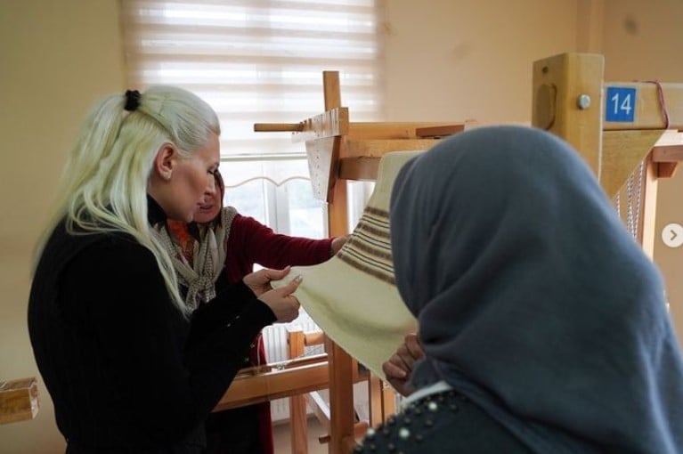 Herkesin dilindeki belediye başkanının bir sürü fotoğrafı ortaya çıktı 129