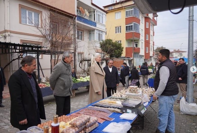 Herkesin dilindeki belediye başkanının bir sürü fotoğrafı ortaya çıktı 118