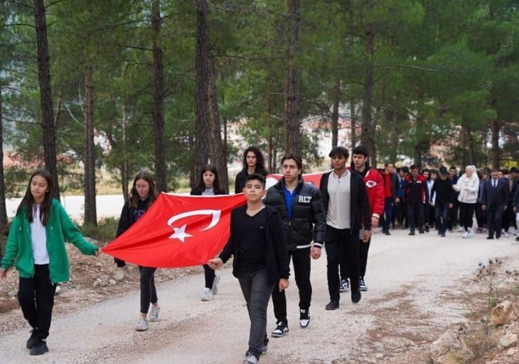 Herkesin dilindeki belediye başkanının bir sürü fotoğrafı ortaya çıktı 93