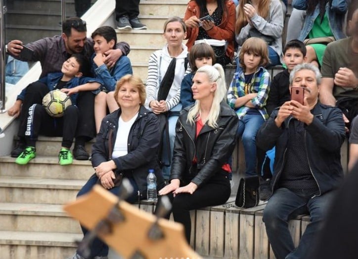 Herkesin dilindeki belediye başkanının bir sürü fotoğrafı ortaya çıktı 67