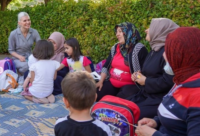 Herkesin dilindeki belediye başkanının bir sürü fotoğrafı ortaya çıktı 64