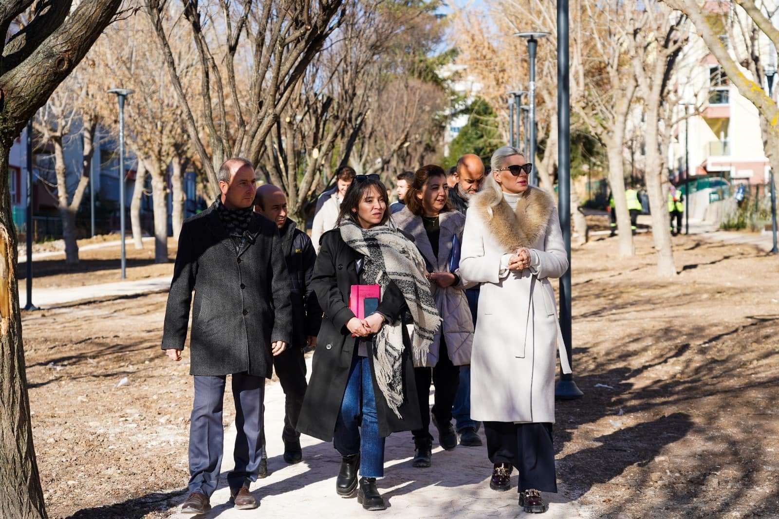 Herkesin dilindeki belediye başkanının bir sürü fotoğrafı ortaya çıktı 29