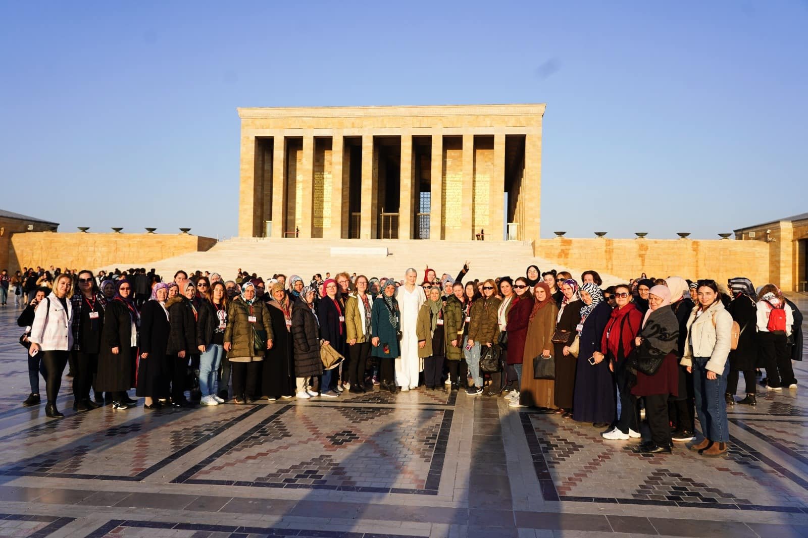 Herkesin dilindeki belediye başkanının bir sürü fotoğrafı ortaya çıktı 19