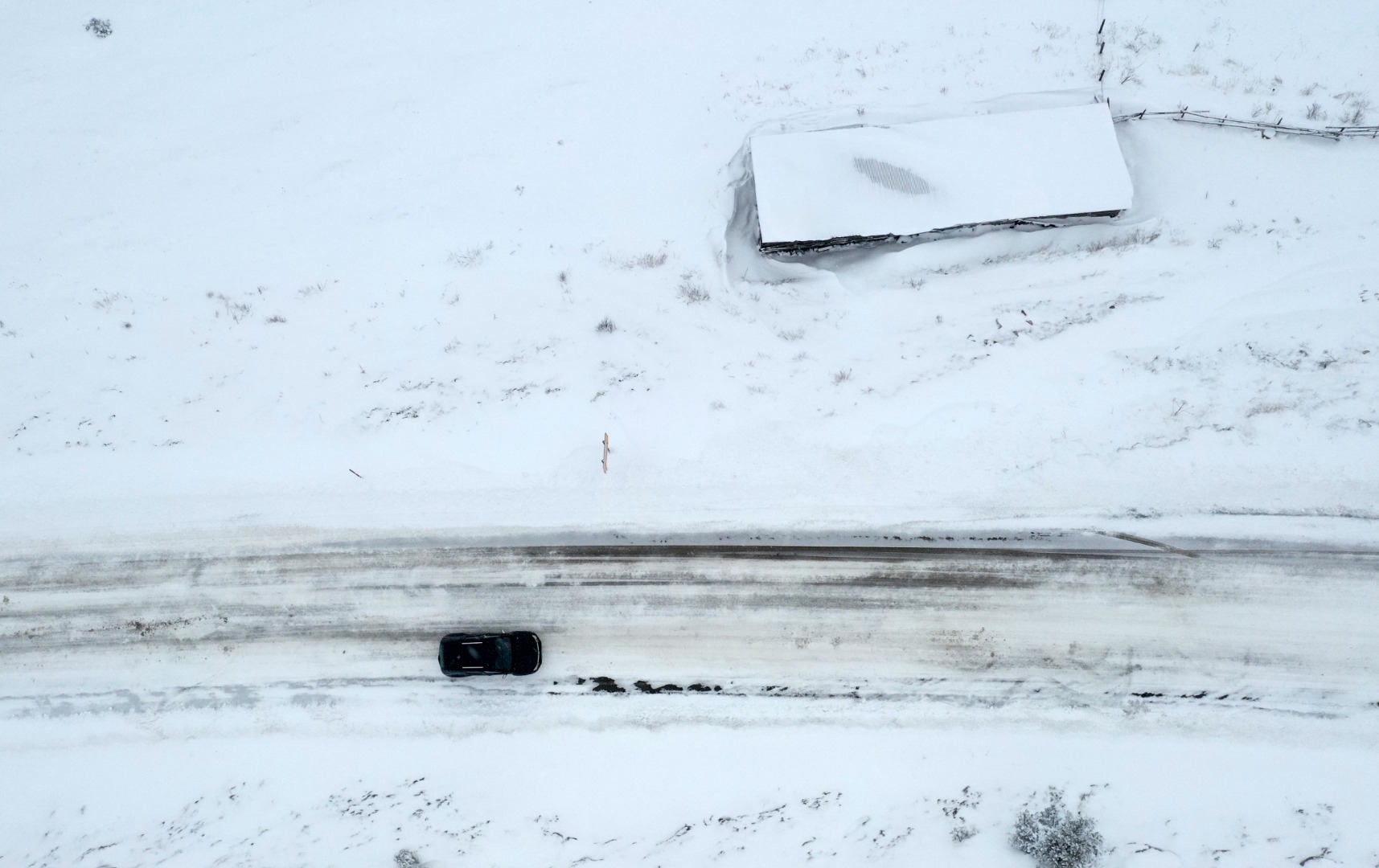 Zigana Dağı'nda kar ve sis etkili oluyor 6