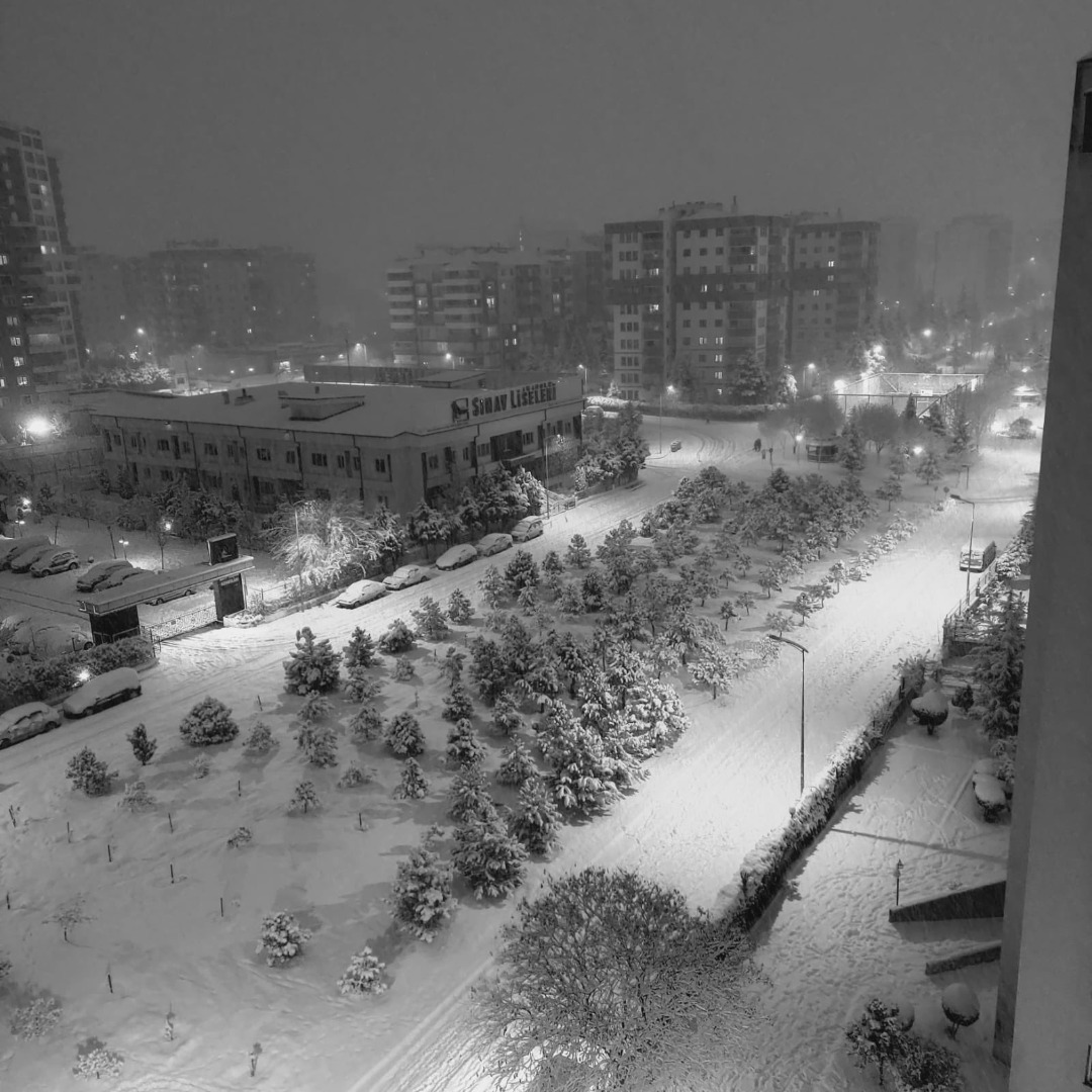 Kar ve tipi Ankara'yı beyaza bürüdü  76