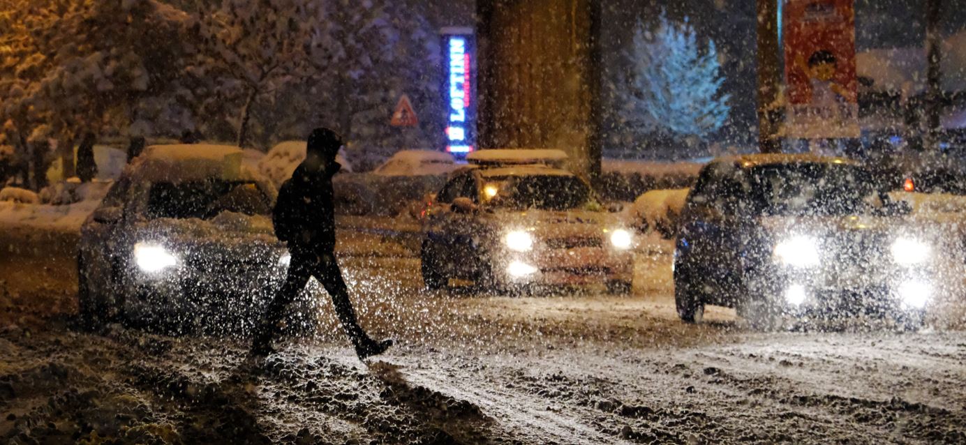 Kar ve tipi Ankara'yı beyaza bürüdü  61
