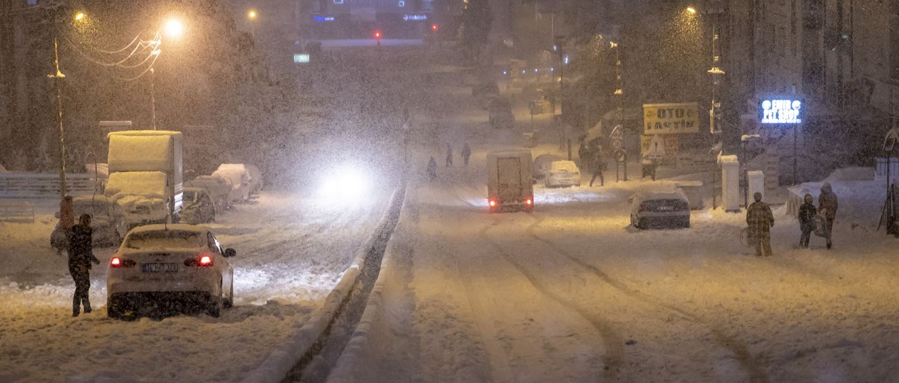 Kar ve tipi Ankara'yı beyaza bürüdü  40