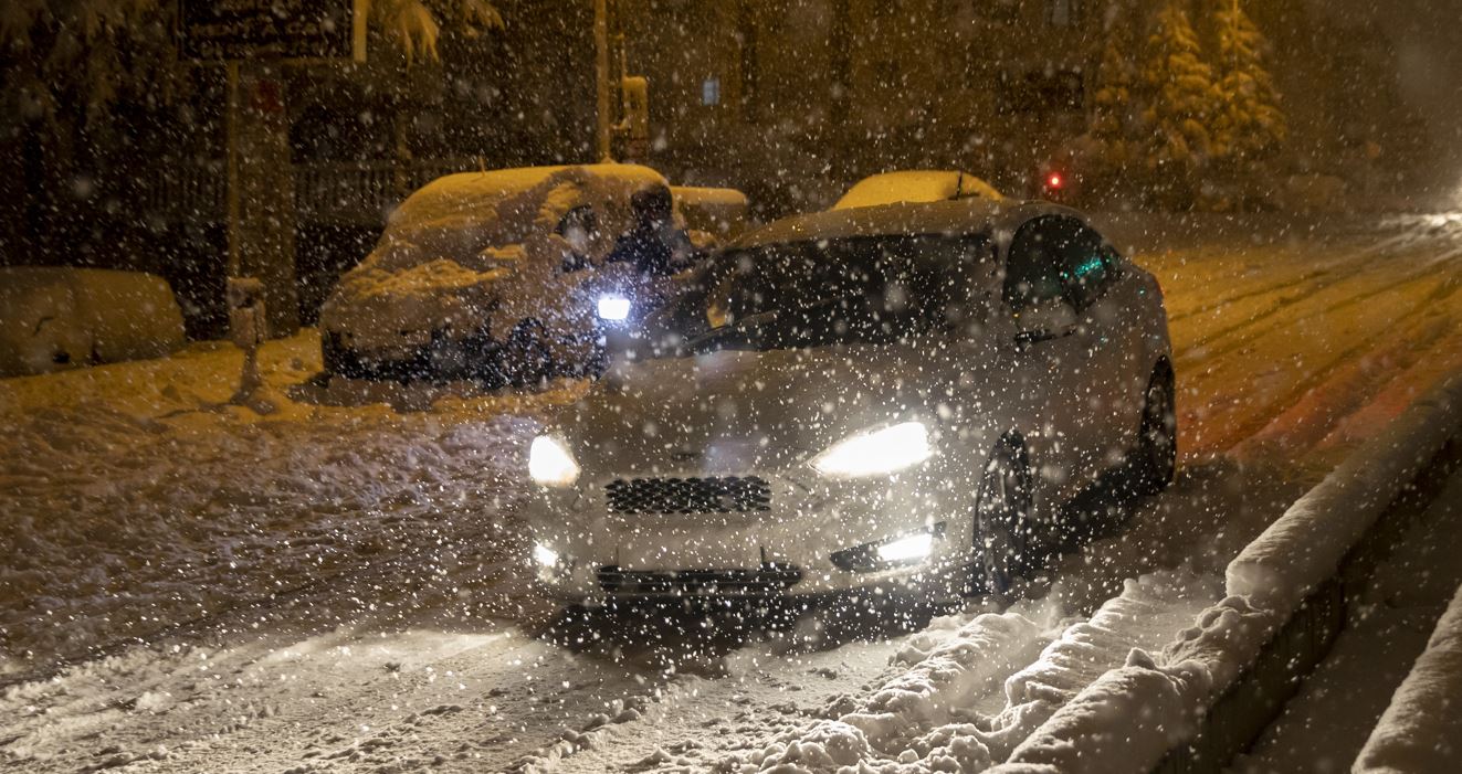 Kar ve tipi Ankara'yı beyaza bürüdü  25