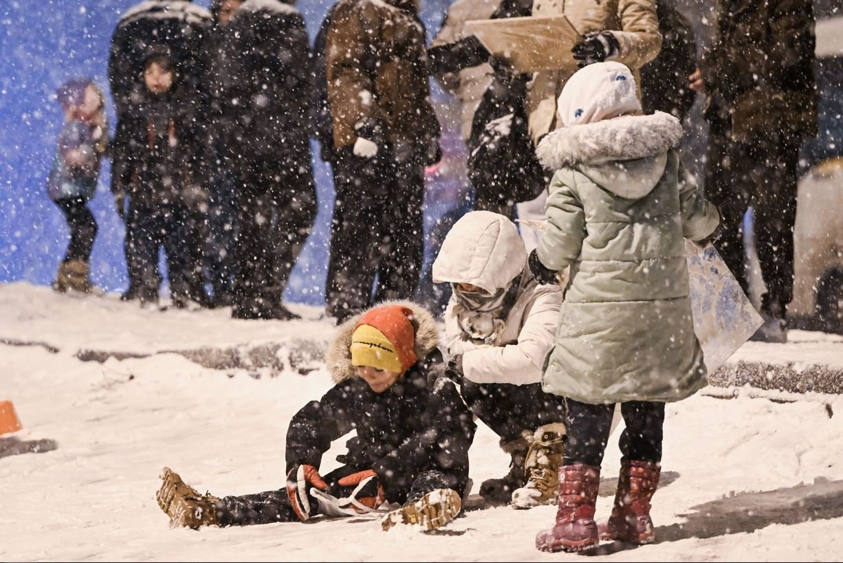 Kar ve tipi Ankara'yı beyaza bürüdü  5