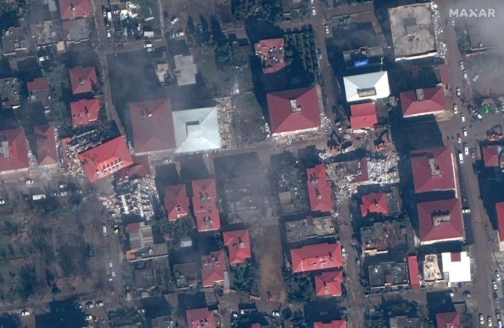 Depremdeki tahribat uydu görüntülerine yansıdı. Öncesi ve sonrası açıklandı 5