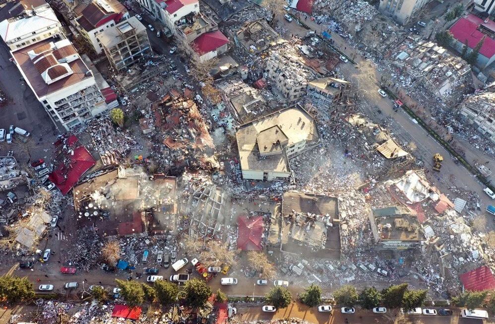 Türkiye’yi yıkan deprem dünya basınına böyle yansıdı 16