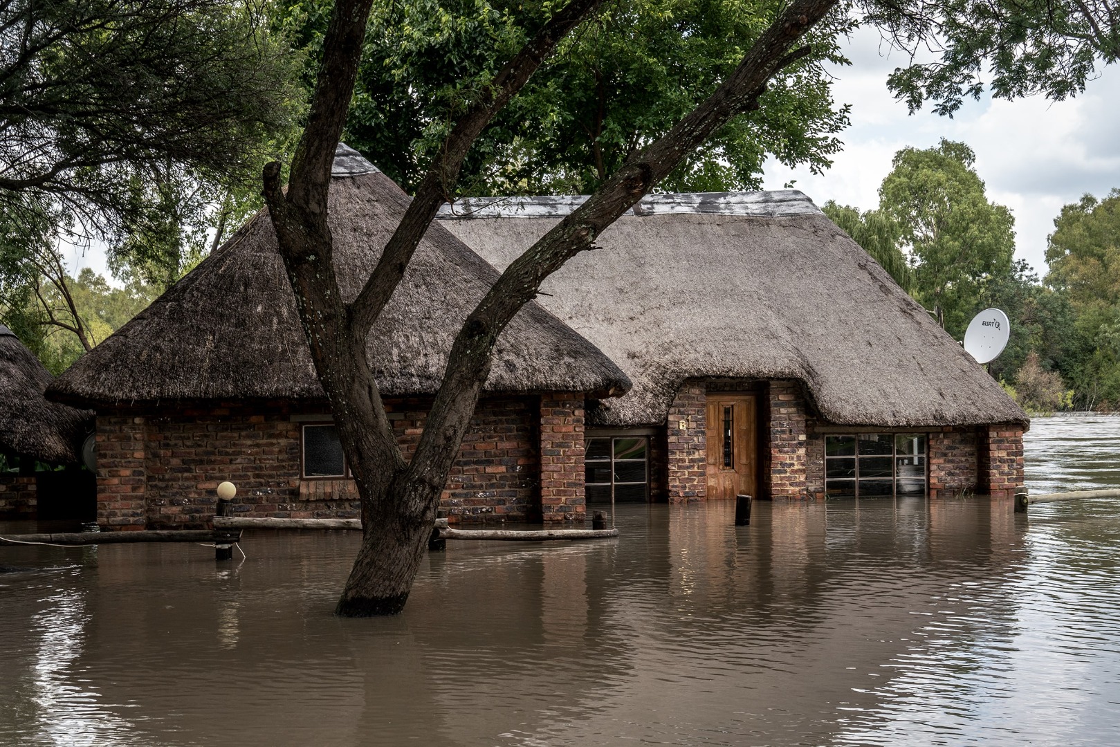 Güney Afrika’da sel felaketi: 11 ölü 4
