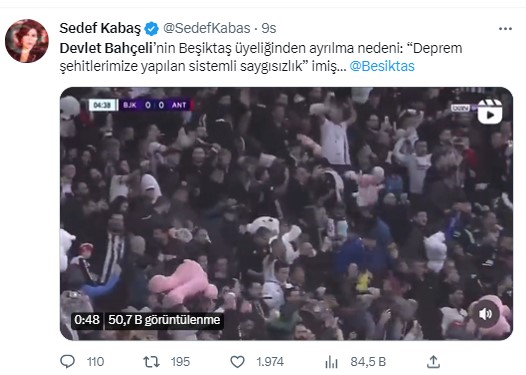 Türkiye Beşiktaş'tan istifa eden Devlet Bahçeli'yi konuşuyor. Beşiktaş taraftarı 'Hükümet istifa' diye bağırdı Bahçeli Beşiktaş'tan istifa etti 41
