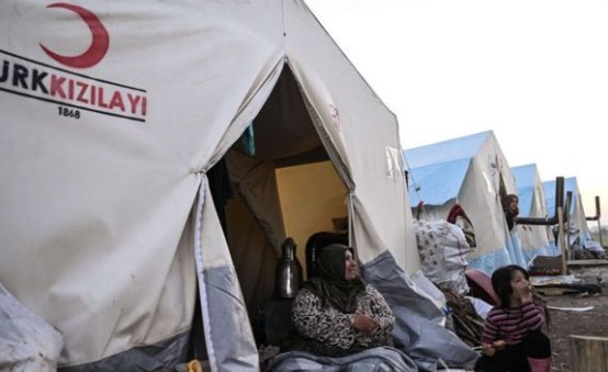 Leman'dan rekor kıran çadır skandalı kapağı 3