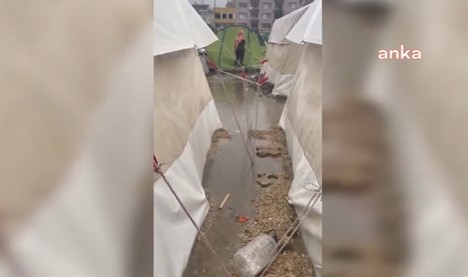 Çadır kentleri su bastı: Depremde ölmedik suda öleceğiz devlet bizi bıraktı 23