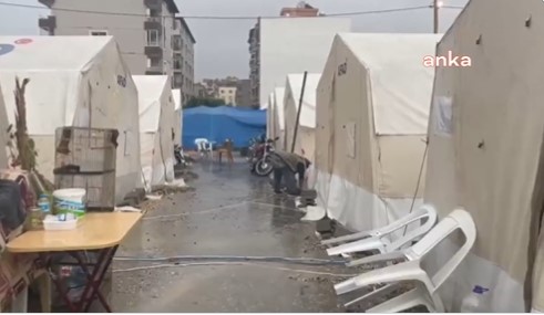 Çadır kentleri su bastı: Depremde ölmedik suda öleceğiz devlet bizi bıraktı 7