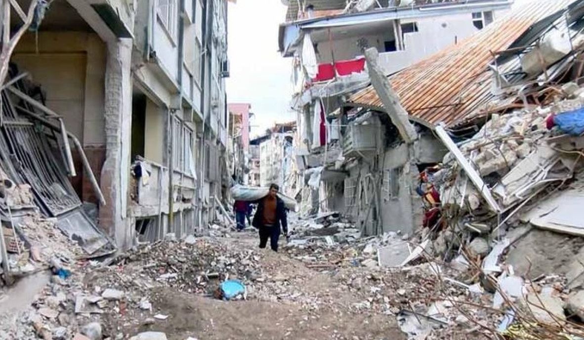 Çok yakın diyerek duyurdu. Celal Şengör İstanbul depreminin tarihini açıkladı 2