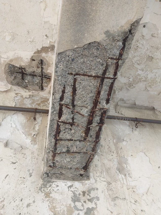 Kız Kulesi'nin restorasyon öncesi fotoğraflarında, betonda deniz kumu ve midye kabuğu ortaya çıktı 11