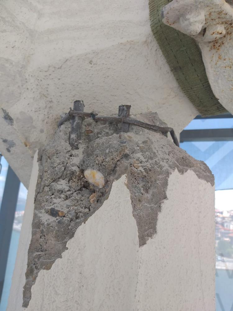 Kız Kulesi'nin restorasyon öncesi fotoğraflarında, betonda deniz kumu ve midye kabuğu ortaya çıktı 10