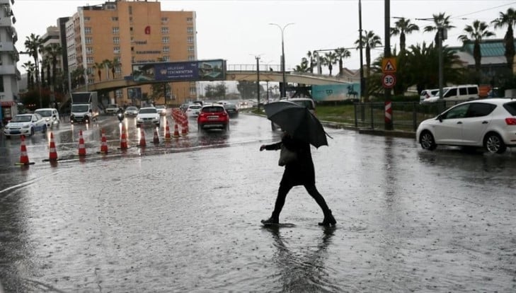 Meteoroloji'den flaş uyarı. Sağanak bu illeri vuracak 10