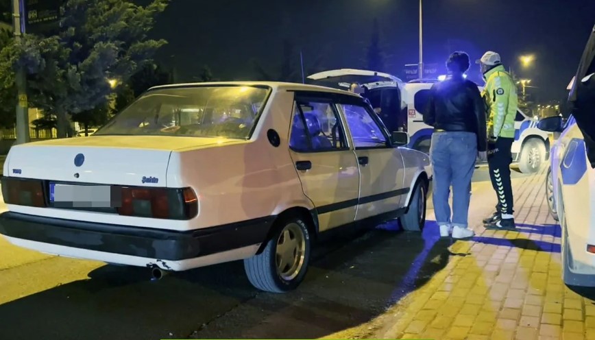 'Arka Sokaklar hayranı' alkollü sürücü polisi canından bezdirdi 5