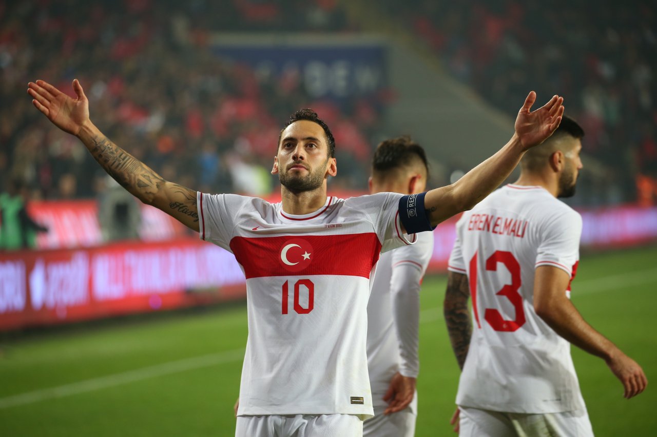 En değerli 10 milli futbolcu belli oldu 10