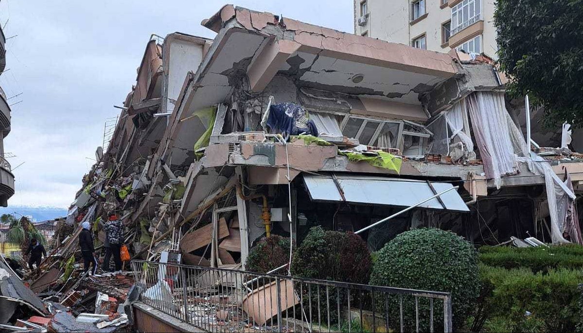 Skandal. Depremde binaların yıkılma nedeni ortaya çıktı 10