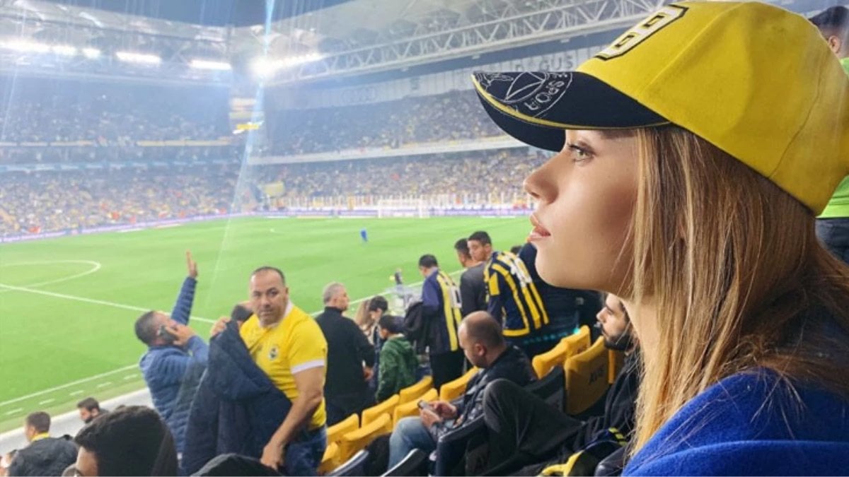 Afra Saraçoğlu Arda'ya Instagram'dan mesaj yolladı