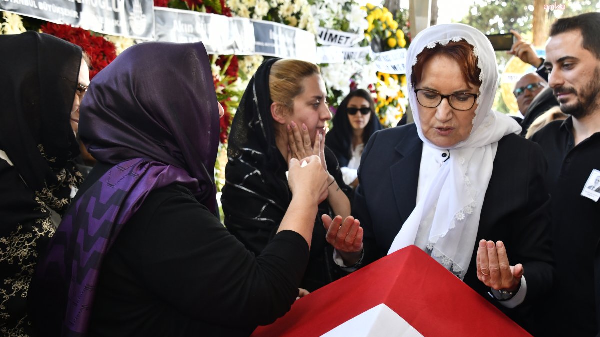 Meral Akşener, Süleyman Sırrı Özdolap’ın cenazesine katıldı