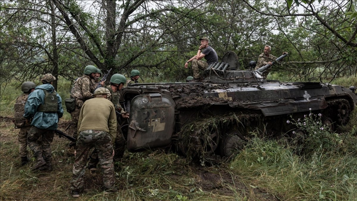 Avustralya'dan Ukrayna'ya ilave 30 zırhlı askeri araç desteği