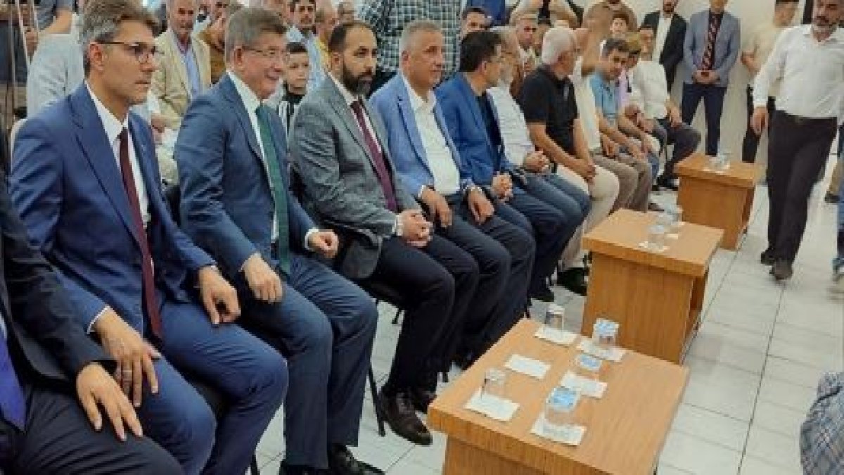 Davutoğlu memleketi Konya’da açıkladı: Yerel seçime kadar para basacaklar