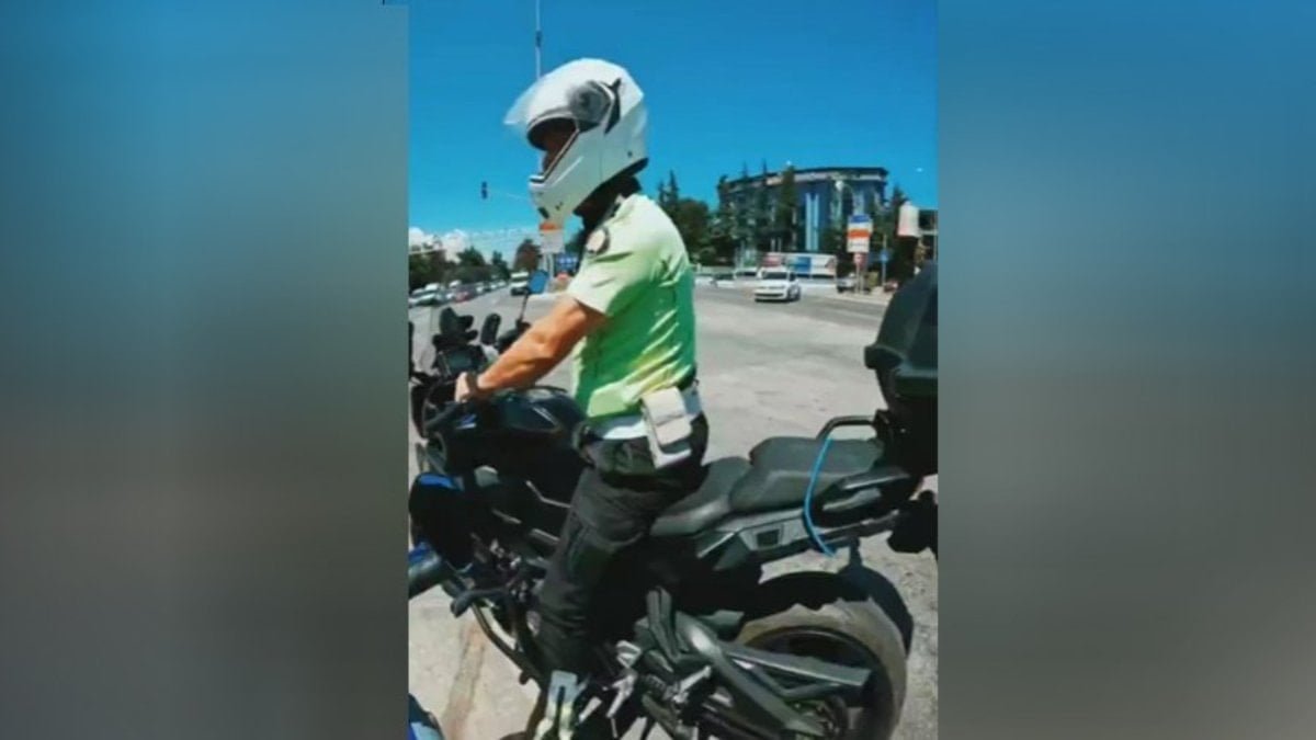Samsun'da motosikletli gence nasihatte bulunan trafik polisi Yıldırım, o anları anlattı
