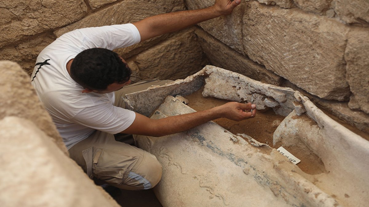 Gazze'de Roma dönemine ait 5 daha mezar bulundu