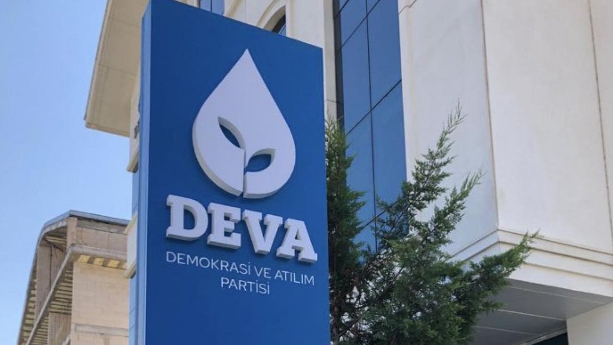 DEVA Partisi’nde istifa depremi