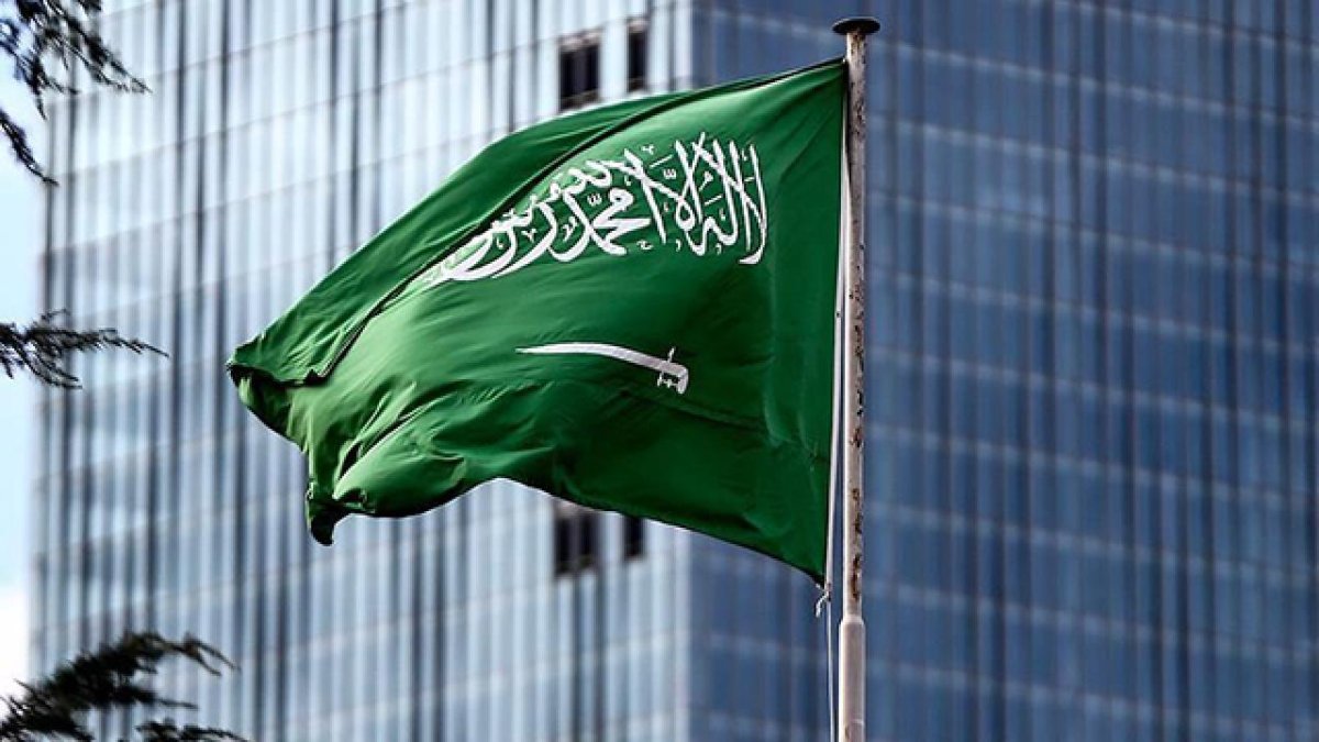 Suudi Arabistan'dan vatandaşlarına uyarı