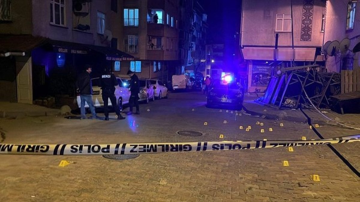 Küçükçekmece’de iş yerine silahlı saldırı: 1 ölü, 1 yaralı