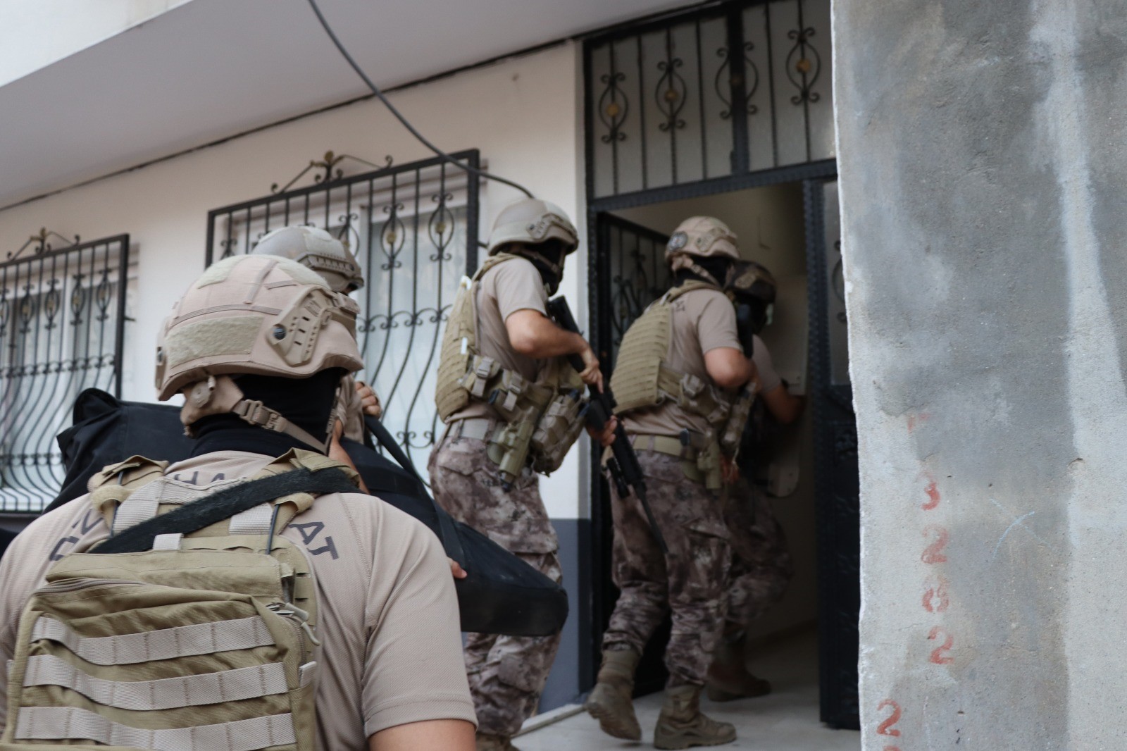 Eylem hazırlığındaki PKK'ya operasyon: 9 gözaltı