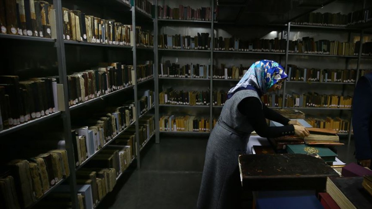 11,4 milyon belge ve 36 bin defterlik hafızası Devlet Arşivlerine aktarıldı