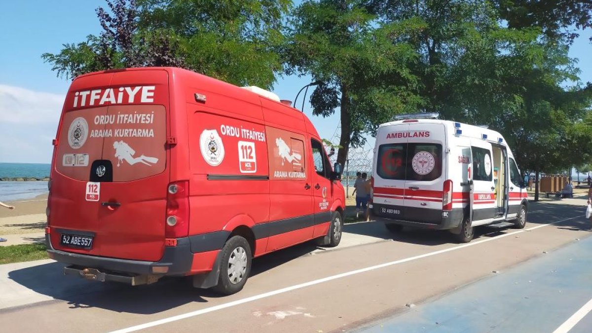 Boğulma tehlikesi geçiren çocuk son anda kurtarıldı