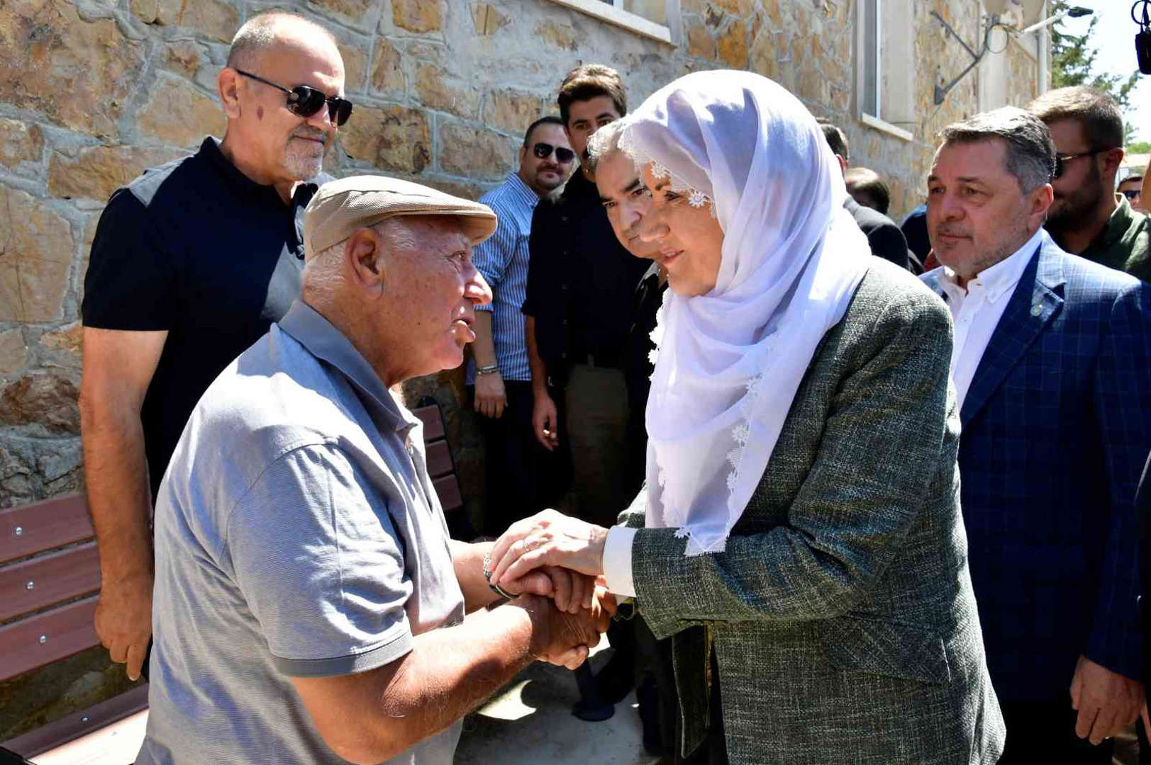 Meral Akşener Ankara'da cenaze törenine katıldı