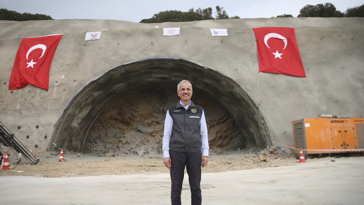 Ankara-İzmir Hızlı Tren Hattı'nın açılış tarihi belli oldu