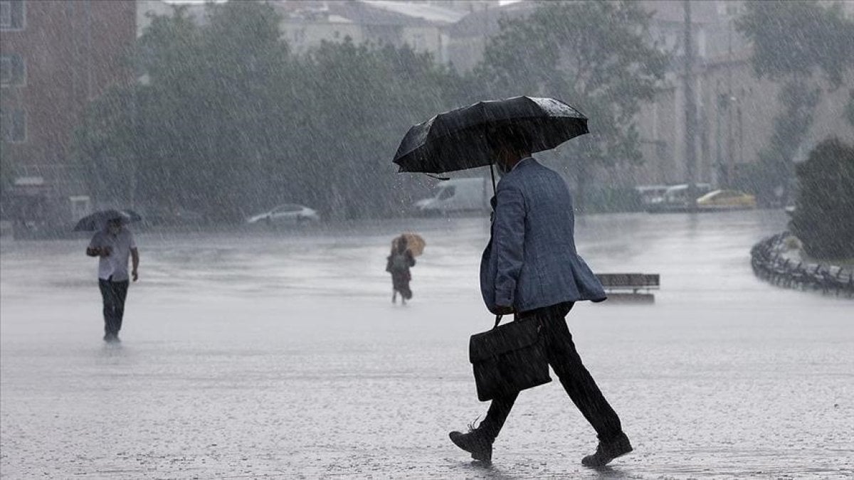 Meteoroloji’den 7 il için kuvvetli sağanak uyarısı: Sel ve su baskınlarına dikkat