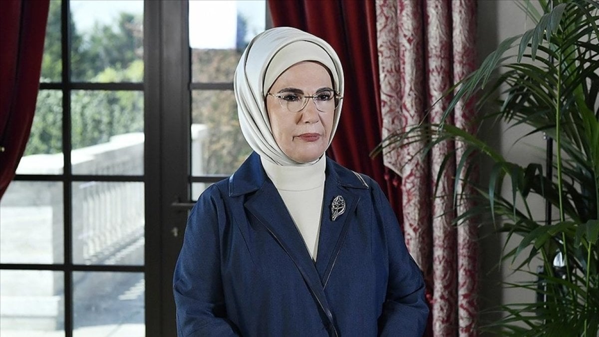 Emine Erdoğan'dan sel felaketi yaşanan Libya'ya 'geçmiş olsun' mesajı